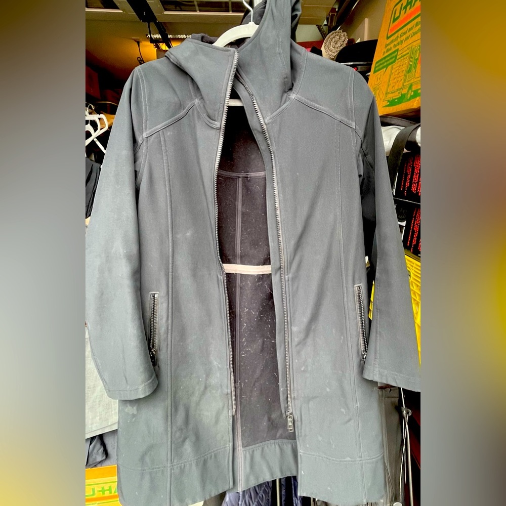 Lulu lemon Raincoat